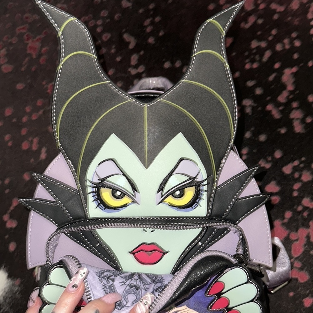 💜🖤💚Disney Loungefly Maleficent Backpack & Wallet🖤💜💚 - Picture 8 of 15